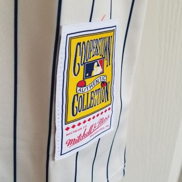 Mickey Mantle New York Yankees Throwback Jersey - Picture 4 of 7